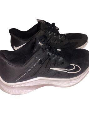 Nike Black and White Quest Running Shoe